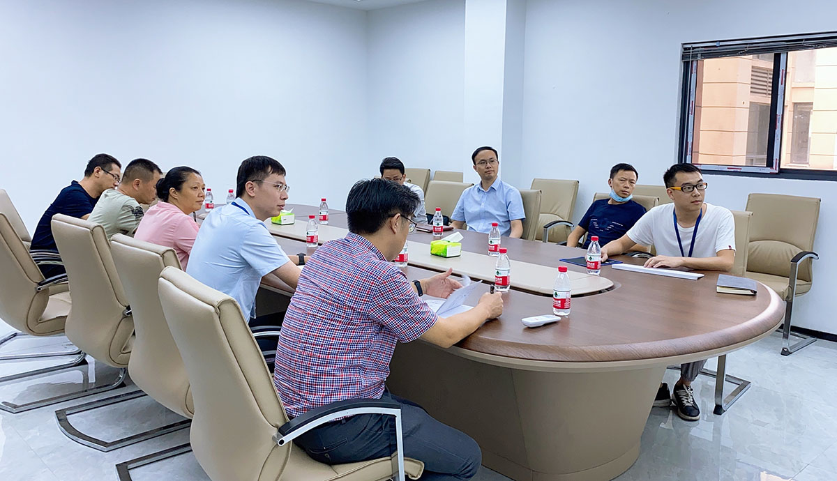 渝水区副区长葛寸石莅临公司进行工作指导和调研